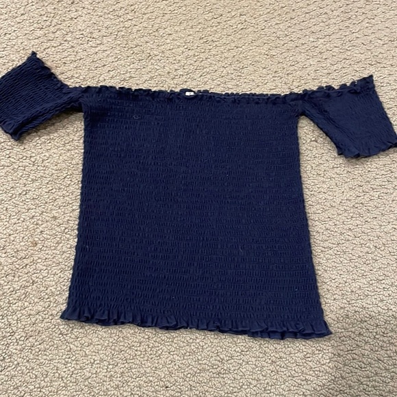 Blue top - Picture 1 of 5